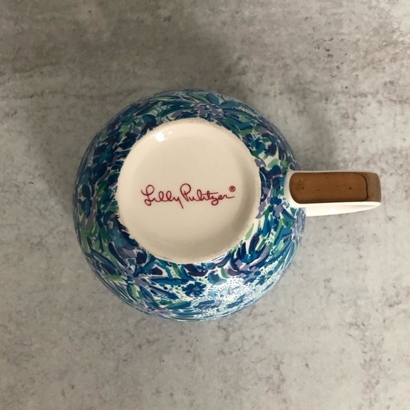 Lilly Pulitzer Ceramic Mugs Cups 2 Piece Blue Floral Print - Picture 10 of 10